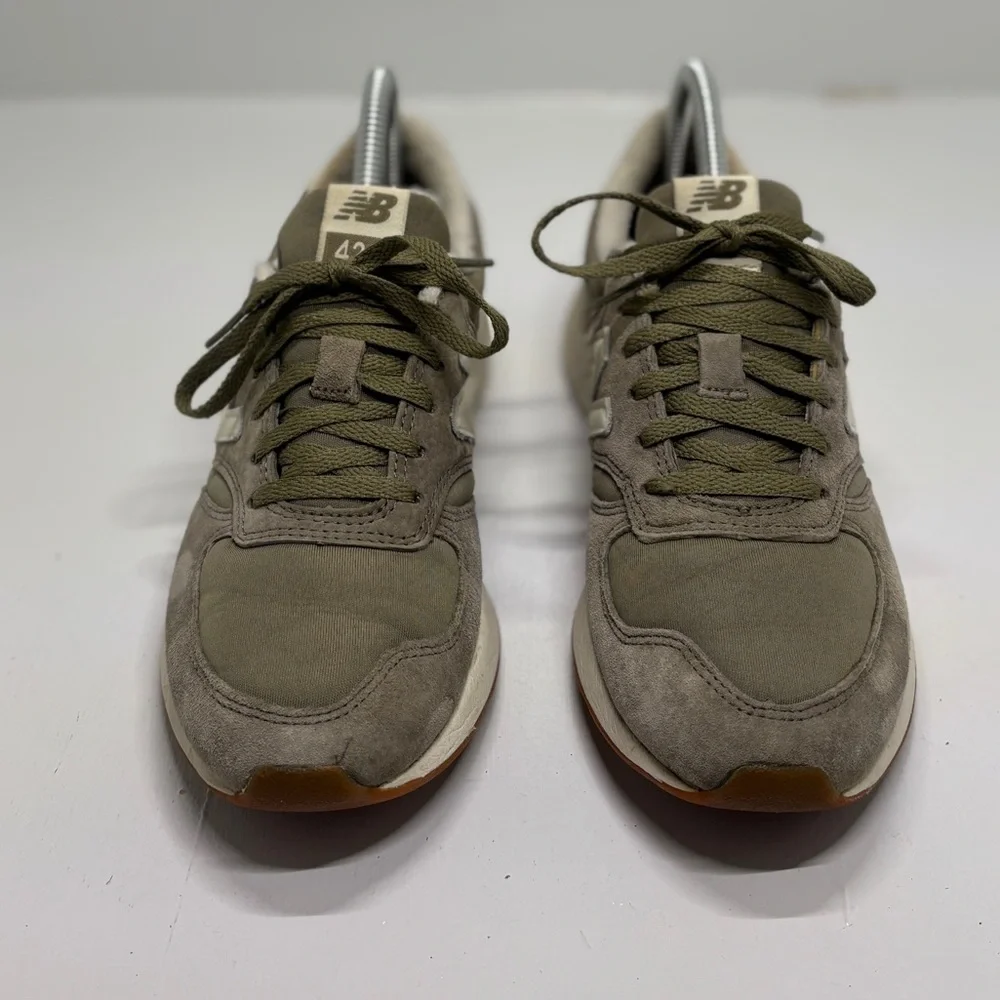 New Balance 420 Sneakers Men’s 8.5 Olive Green Suede Mesh Casual Retro Shoes - Picture 4 of 13